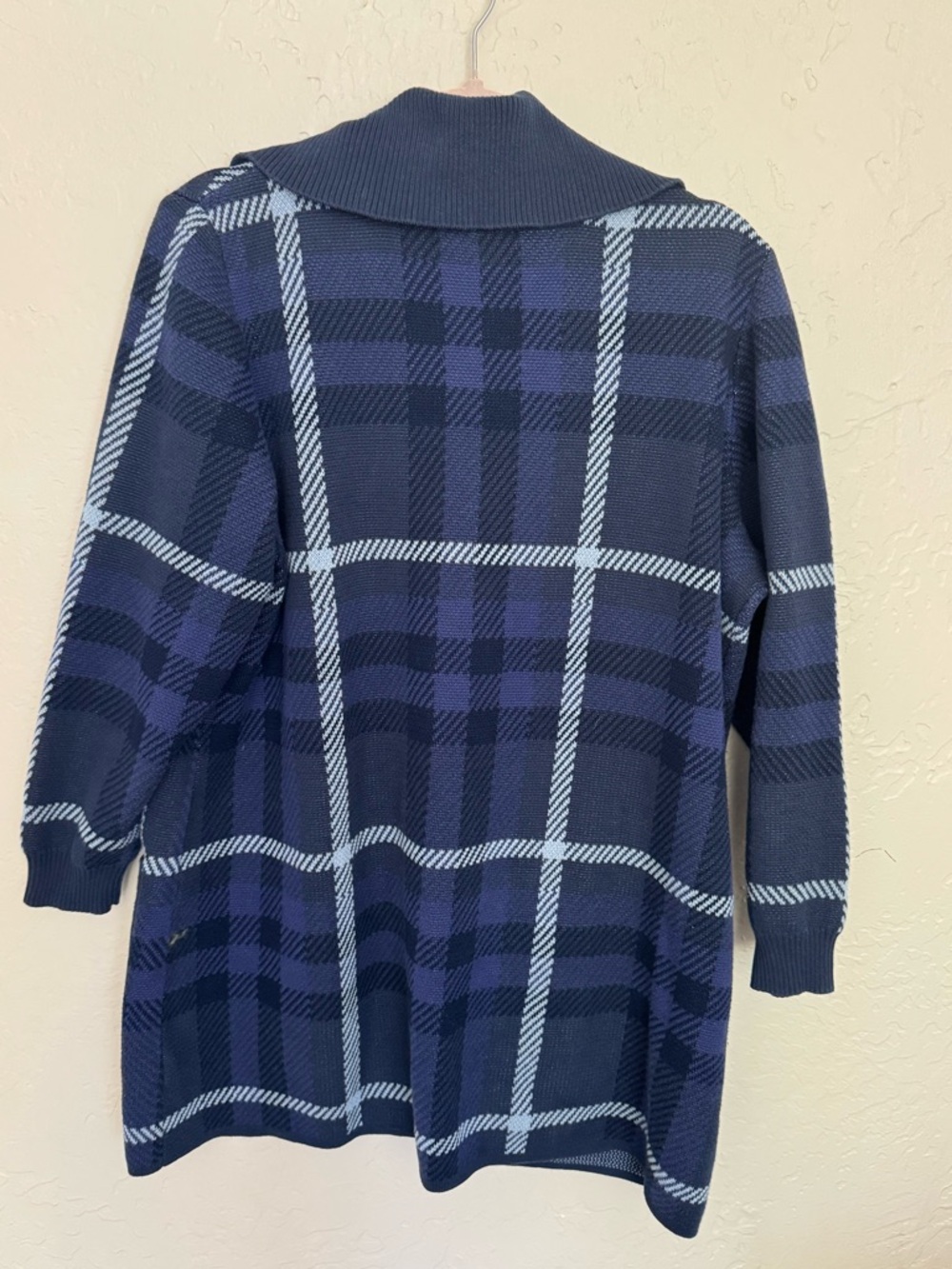 Denim&Co Navy and Black Plaid Button-Front Cardigan - Picture 3 of 3